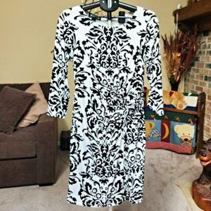 International Concepts black / white floral design dress sz medium